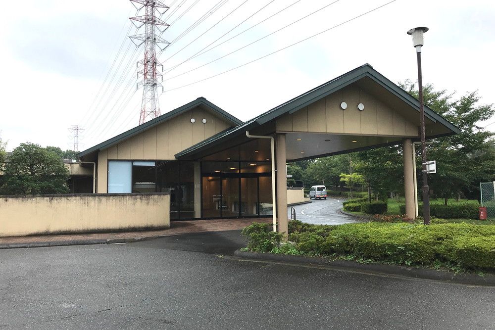 新座市営墓苑斎場